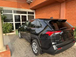 Toyota RAV4 2022 Black
