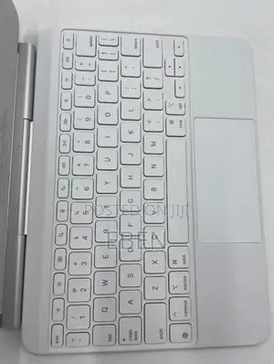 Apple Magic Keyboard 11 Inches