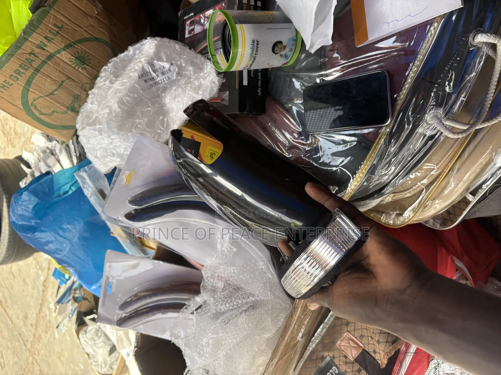 Toyota Belta Mirror Cover Ghc200 and Mirror Light Bulb Gh200