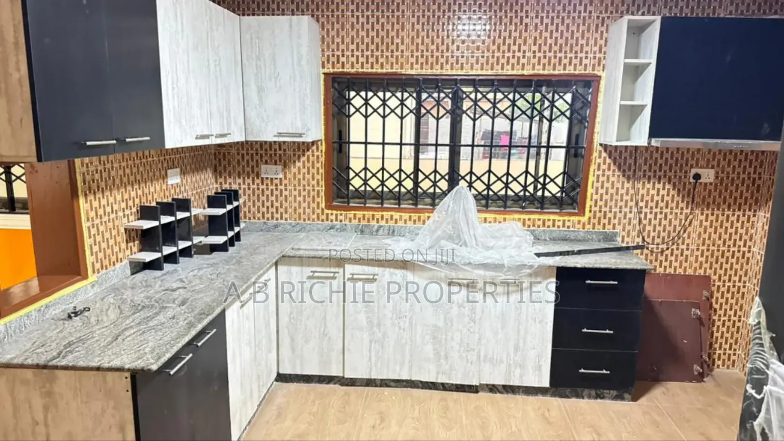 4bdrm Bungalow in Ab Richie Properties, Manet Junction for rent