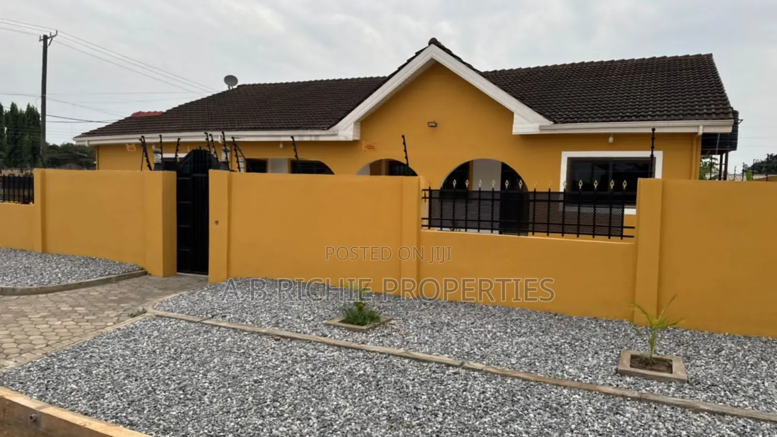 4bdrm Bungalow in Ab Richie Properties, Manet Junction for rent