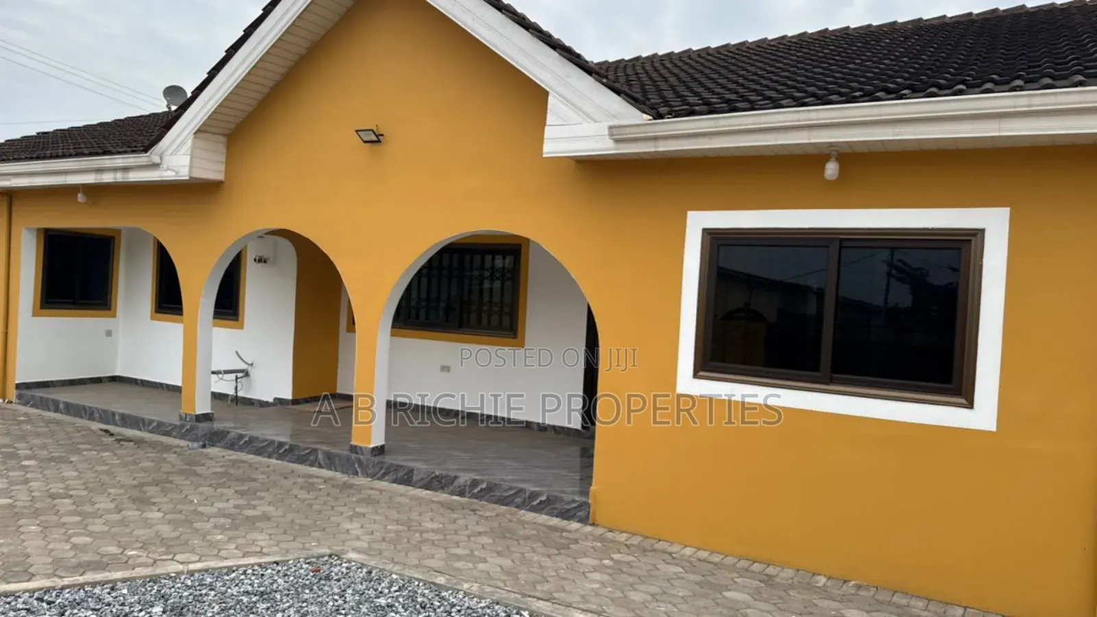 4bdrm Bungalow in Ab Richie Properties, Manet Junction for rent