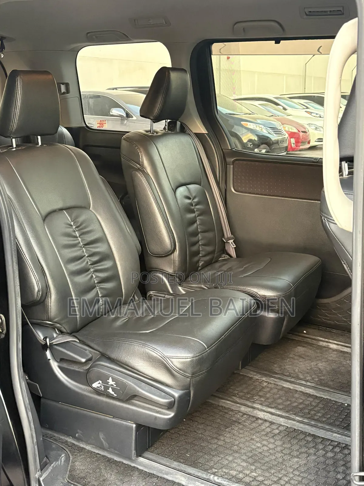 Toyota Voxy SV Premium 2014 Black