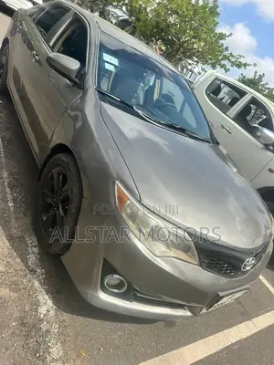 Toyota Camry LE 4dr Sedan (2.5L 4cyl 6A) 2013