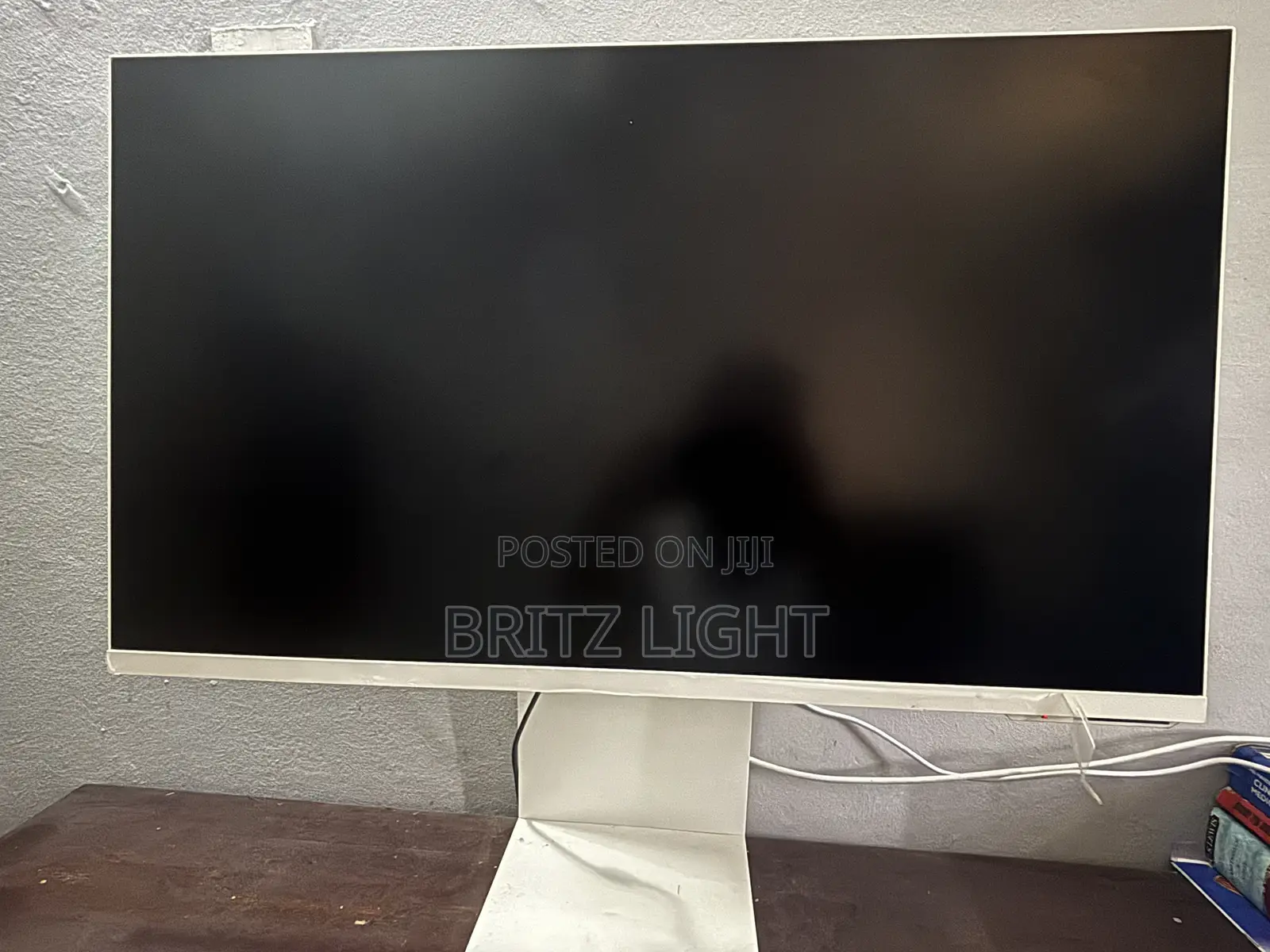 Samsung M8 Monitor
