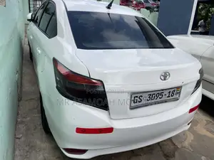 Toyota Yaris LE Hatchback 3dr 2018 White