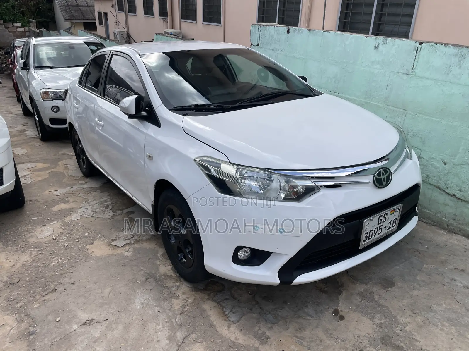 Toyota Yaris LE Hatchback 3dr 2018 White