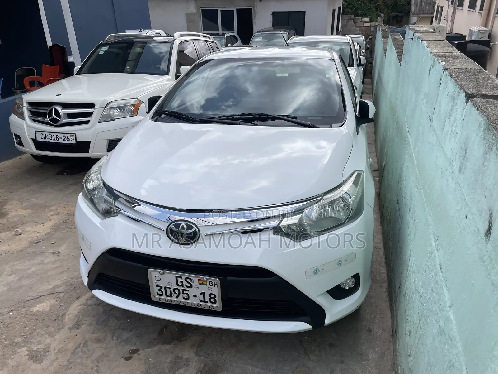 Toyota Yaris LE Hatchback 3dr 2018 White