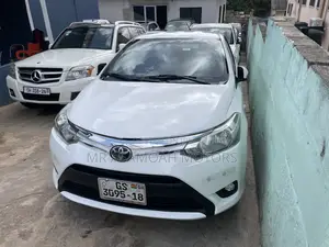Toyota Yaris LE Hatchback 3dr 2018 White