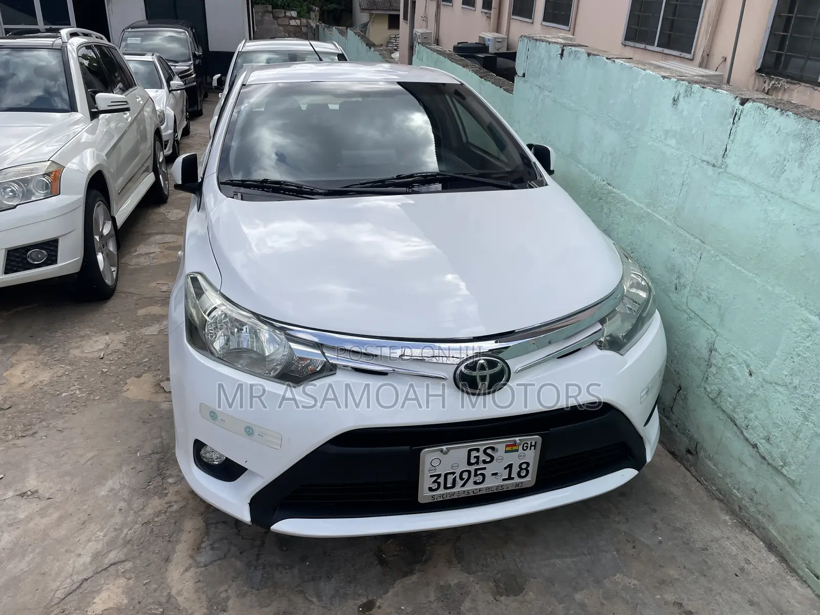 Toyota Yaris LE Hatchback 3dr 2018 White