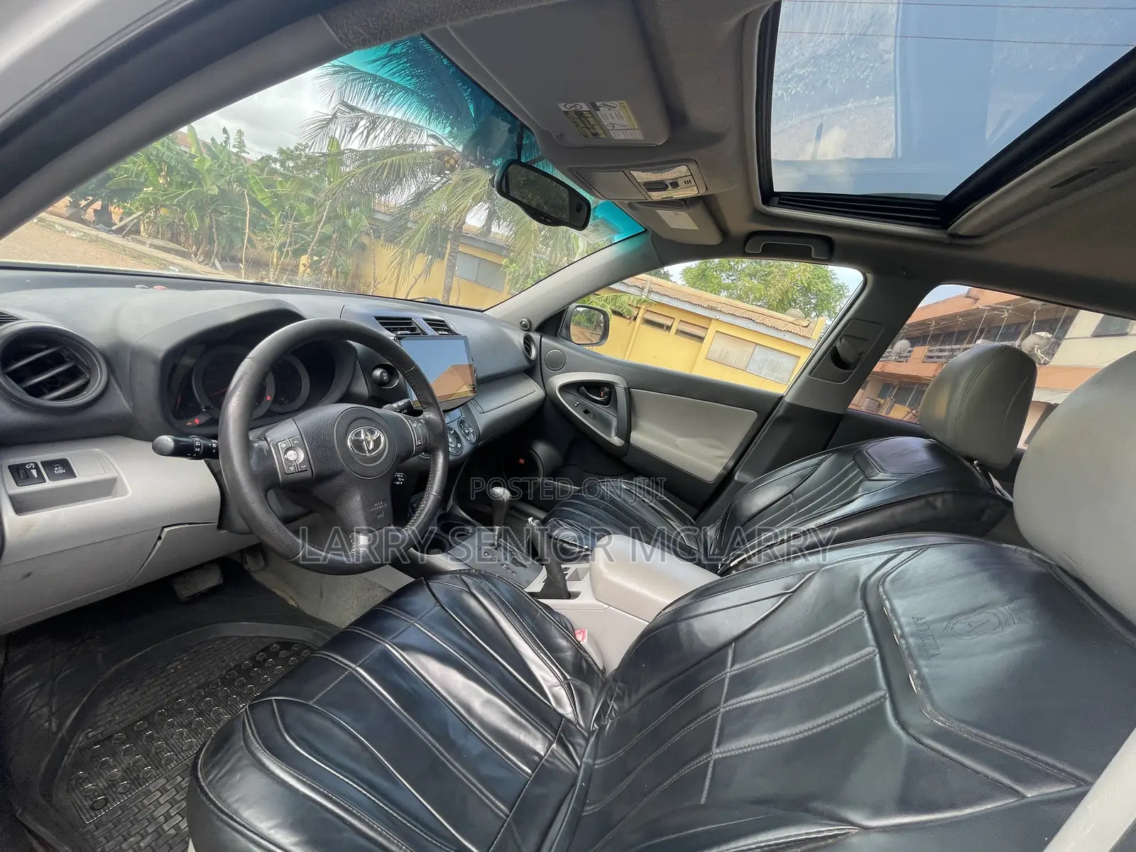 Toyota RAV4 2.5 Limited 2010 White