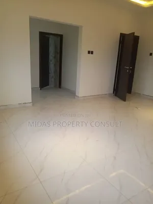 3bdrm House in 3 Junction, Amasaman for sale
