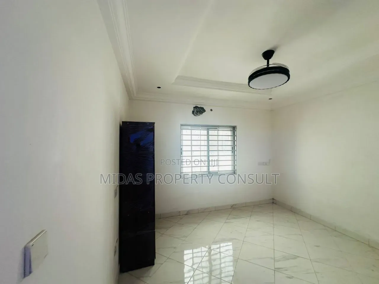 4bdrm House in Acp, Pokuase for sale