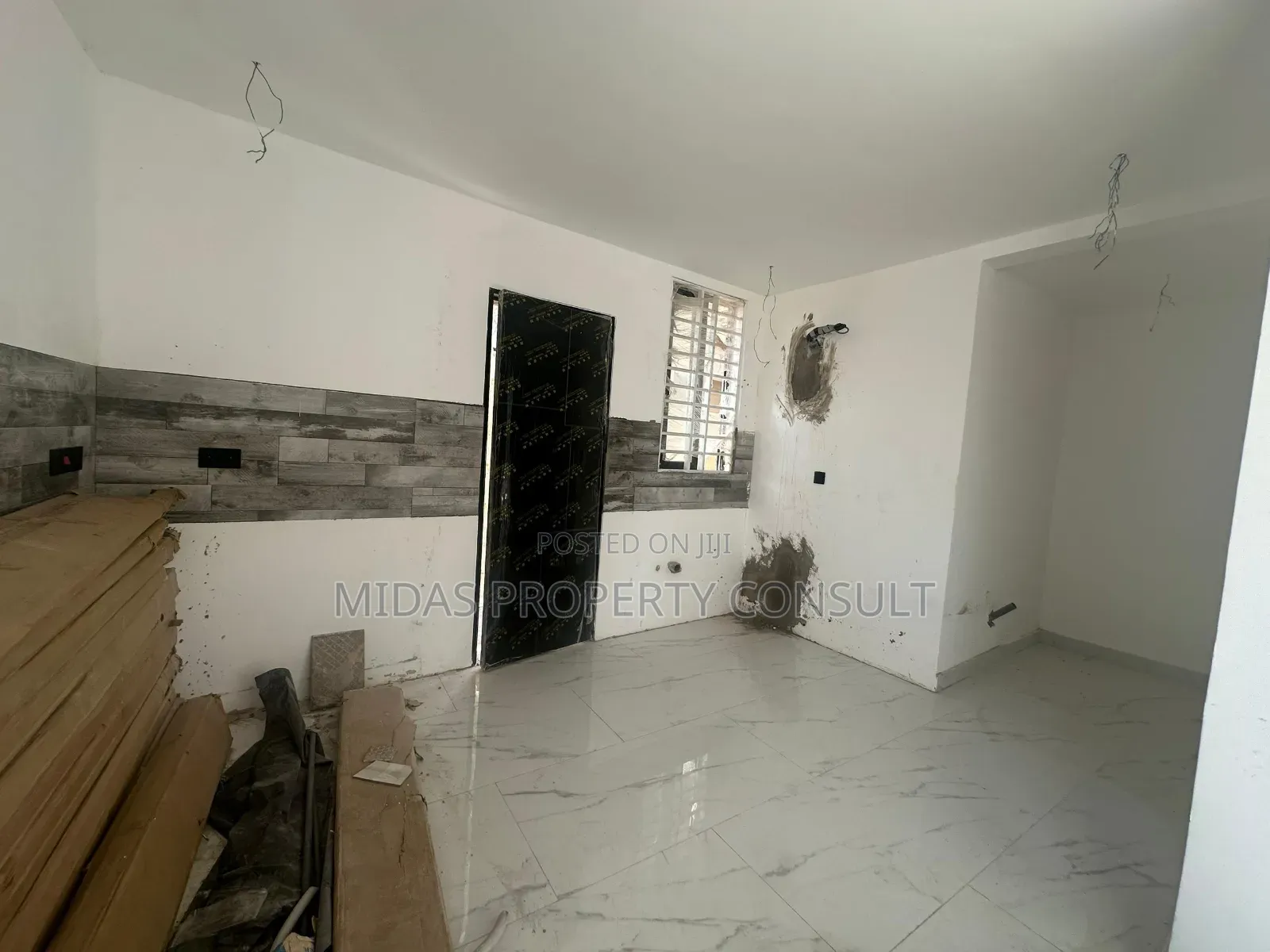 4bdrm House in West Legon, Police Station for sale