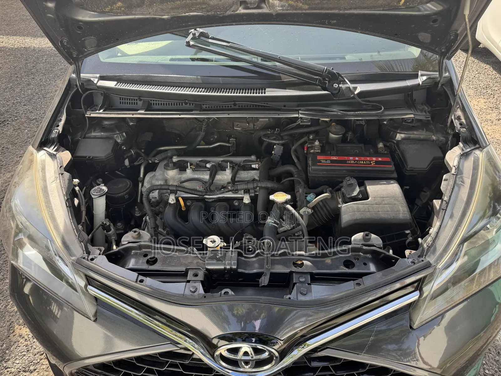Toyota Yaris L Hatchback 5dr 2015 Gray