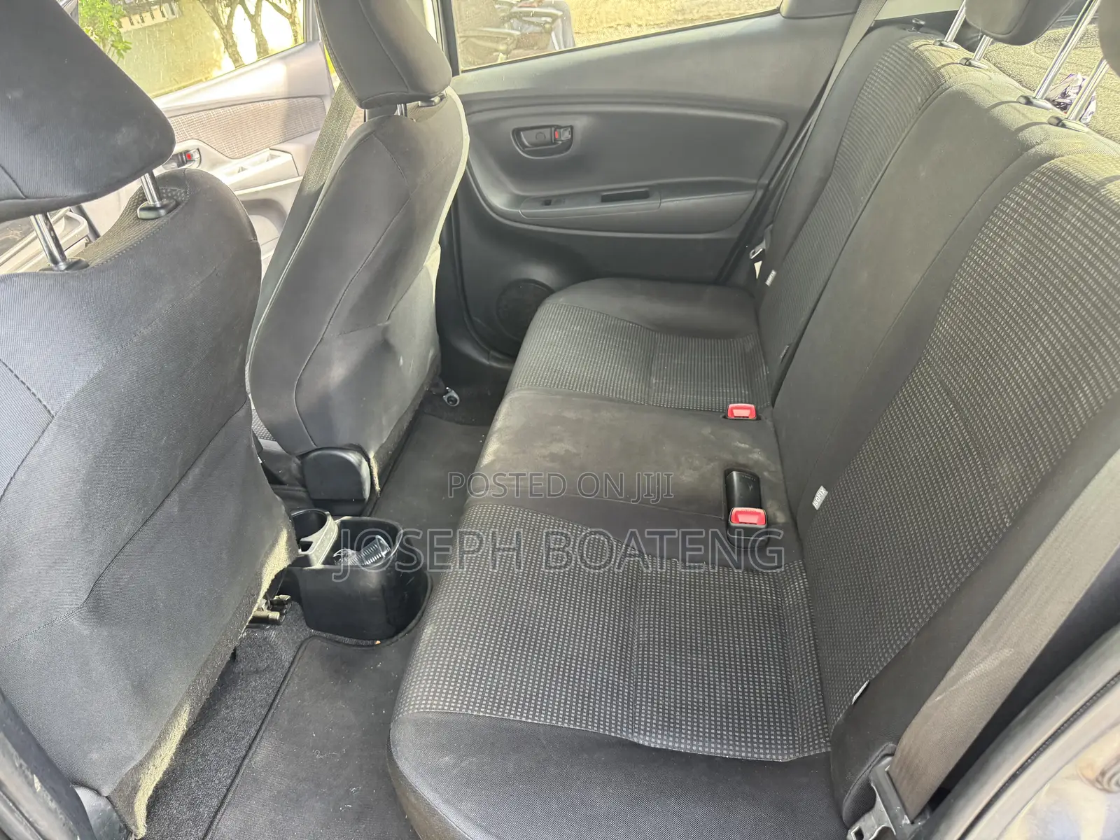 Toyota Yaris L Hatchback 5dr 2015 Gray