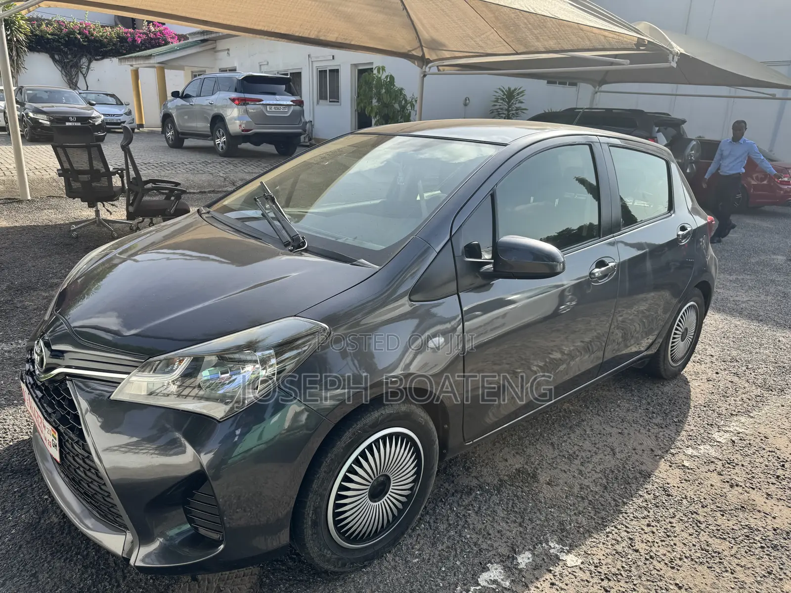 Toyota Yaris L Hatchback 5dr 2015 Gray