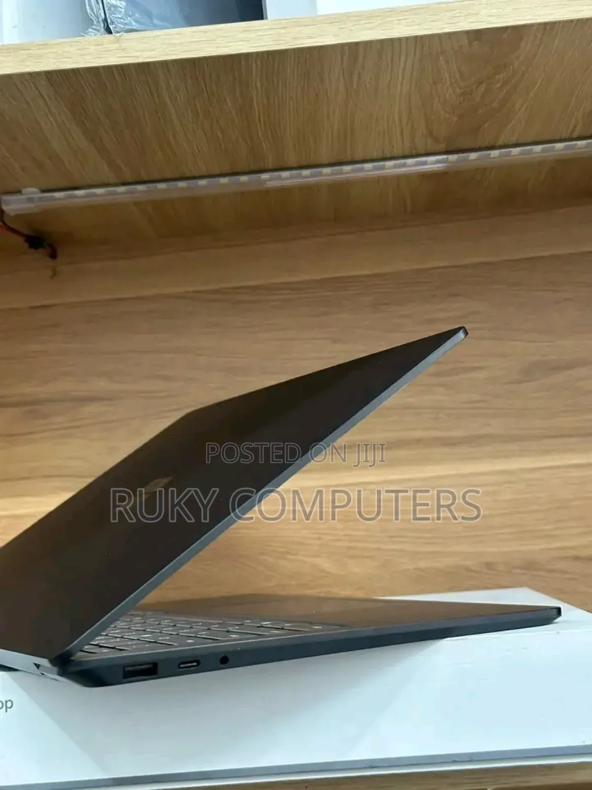 New Laptop Microsoft Surface Laptop 4 32GB Intel Core i7 SSD 1T