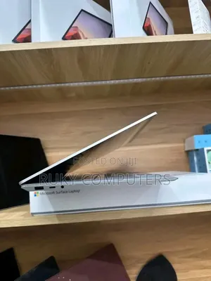 New Laptop Microsoft Surface Laptop 4 16GB Intel Core i7 SSD 512GB