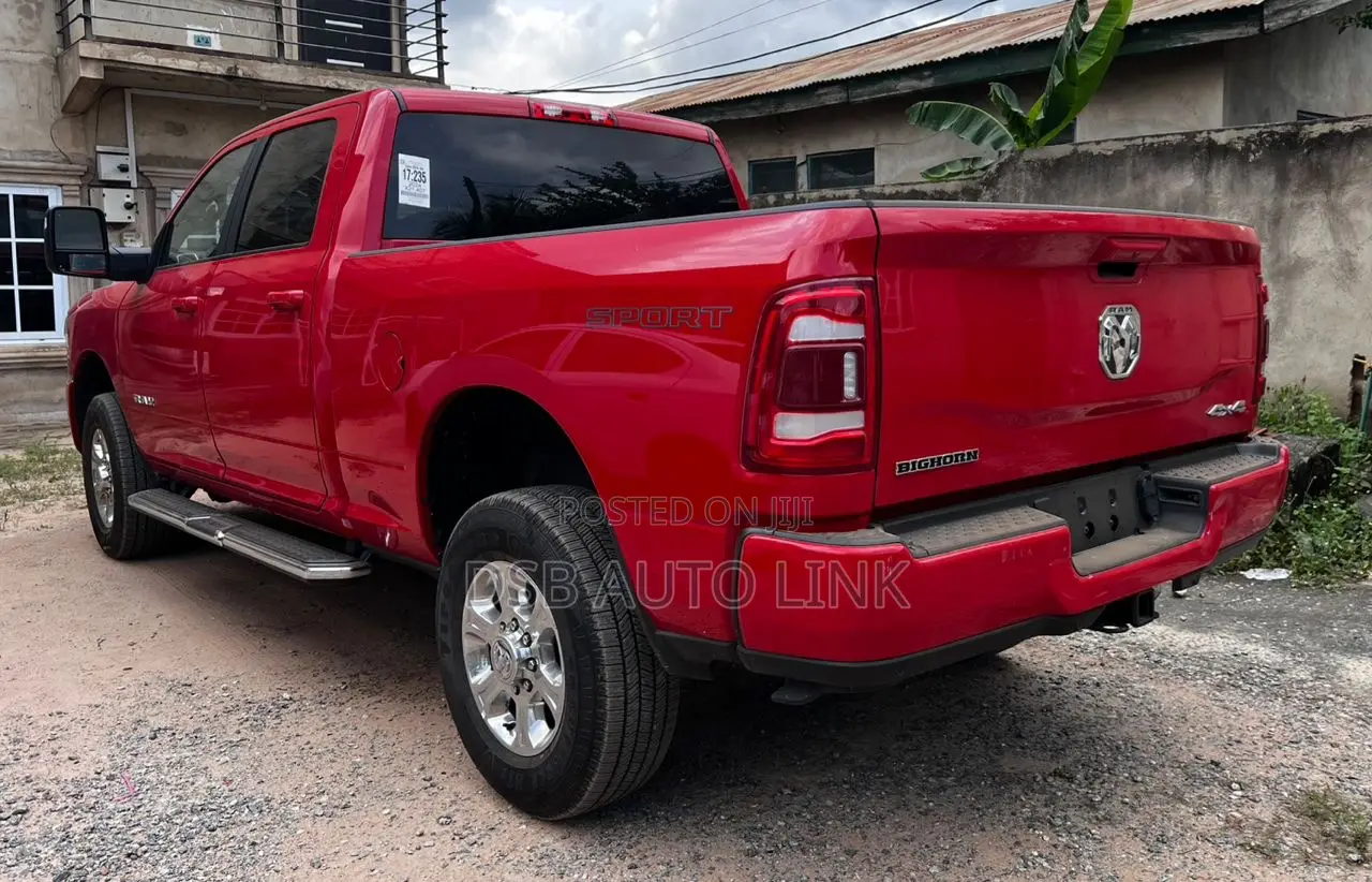 RAM 2500 2024 Red