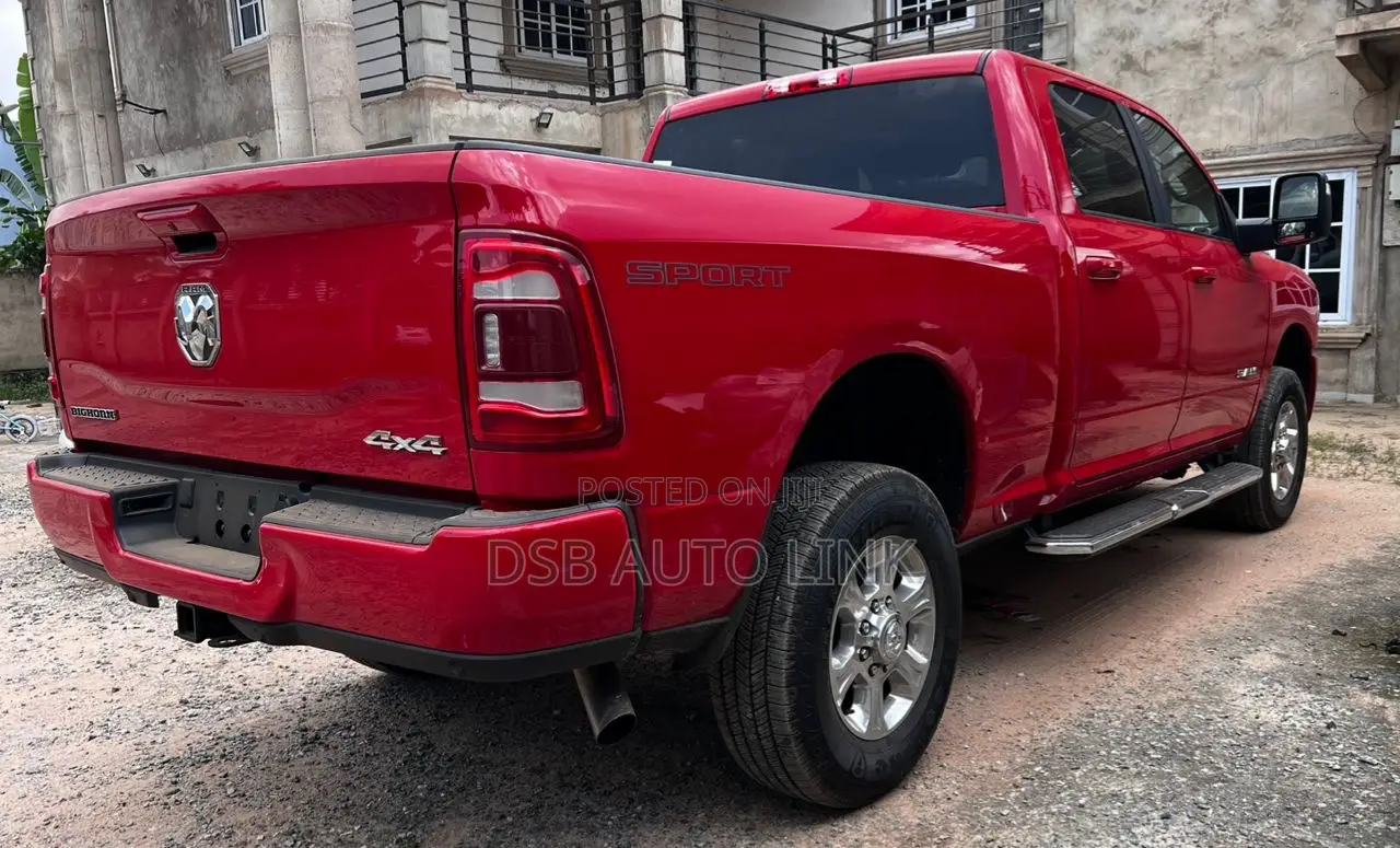 RAM 2500 2024 Red