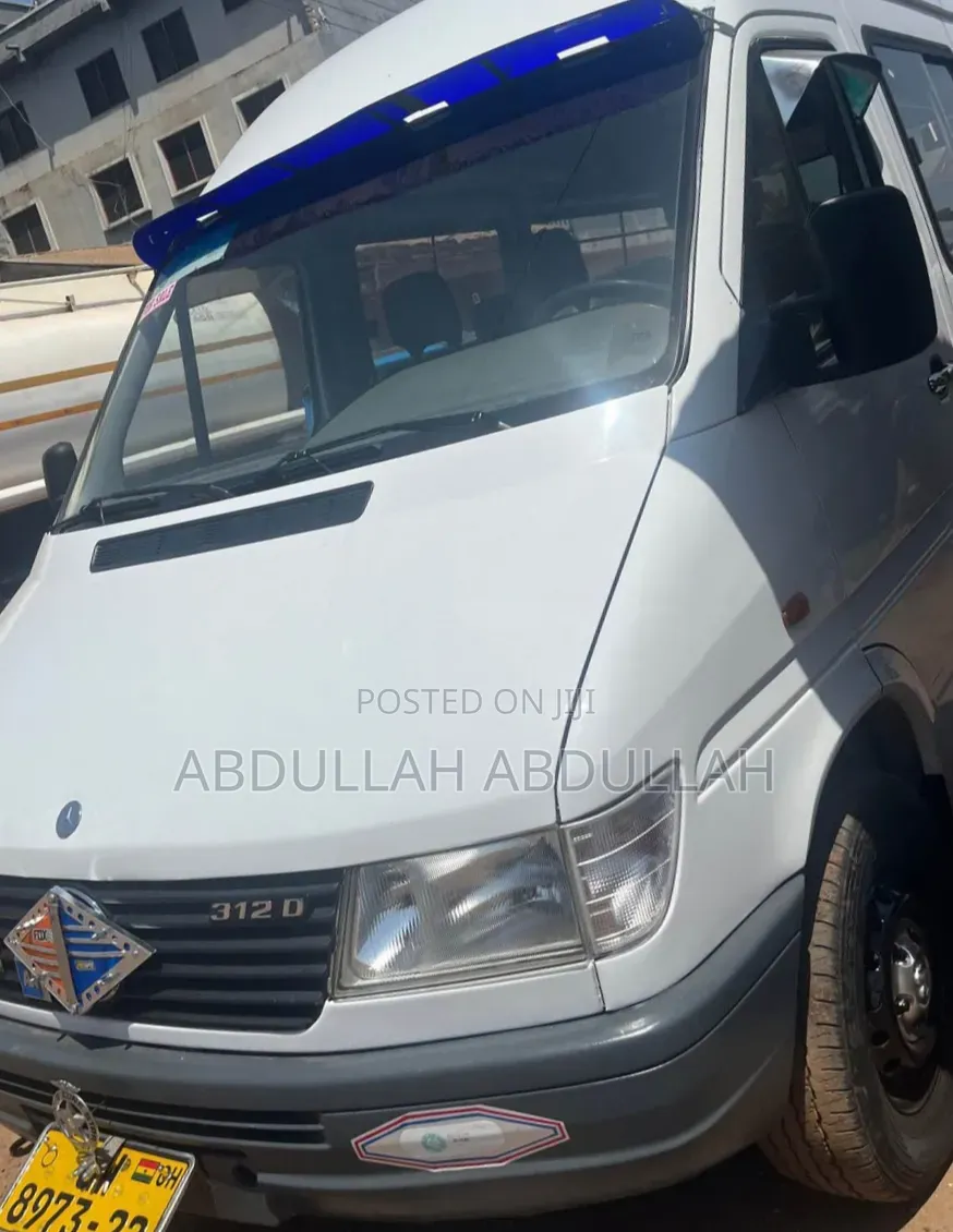 Mercedes-Benz Sprinter 2010 White