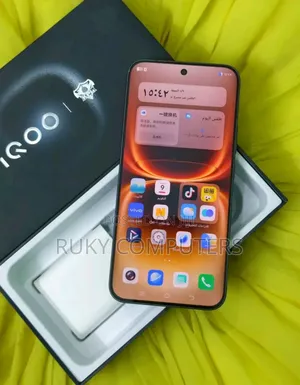New Vivo iQOO 15 512 GB Black