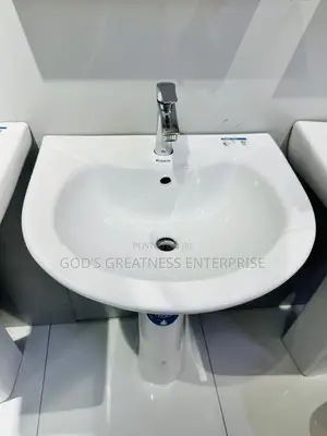 Round Basin With Tap