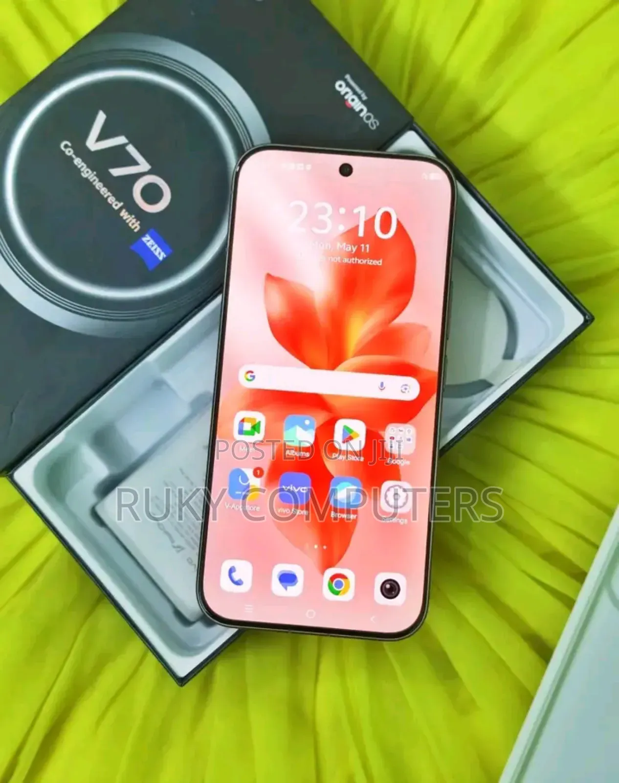 New Vivo V70 512 GB Gray
