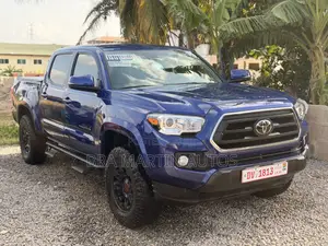 Toyota Tacoma SR Double Cab 5' Bed V6 AT 2023 Blue