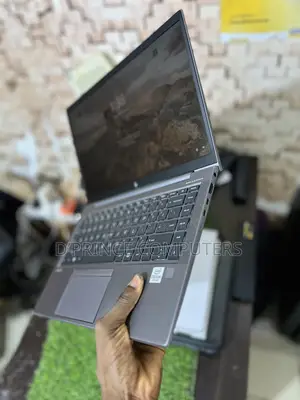 Laptop HP ZBook Firefly 14 G7 8GB Intel Core i5 SSD 256GB
