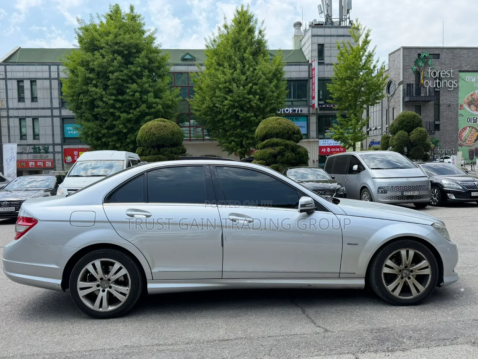 Mercedes-Benz C200 2011 Silver