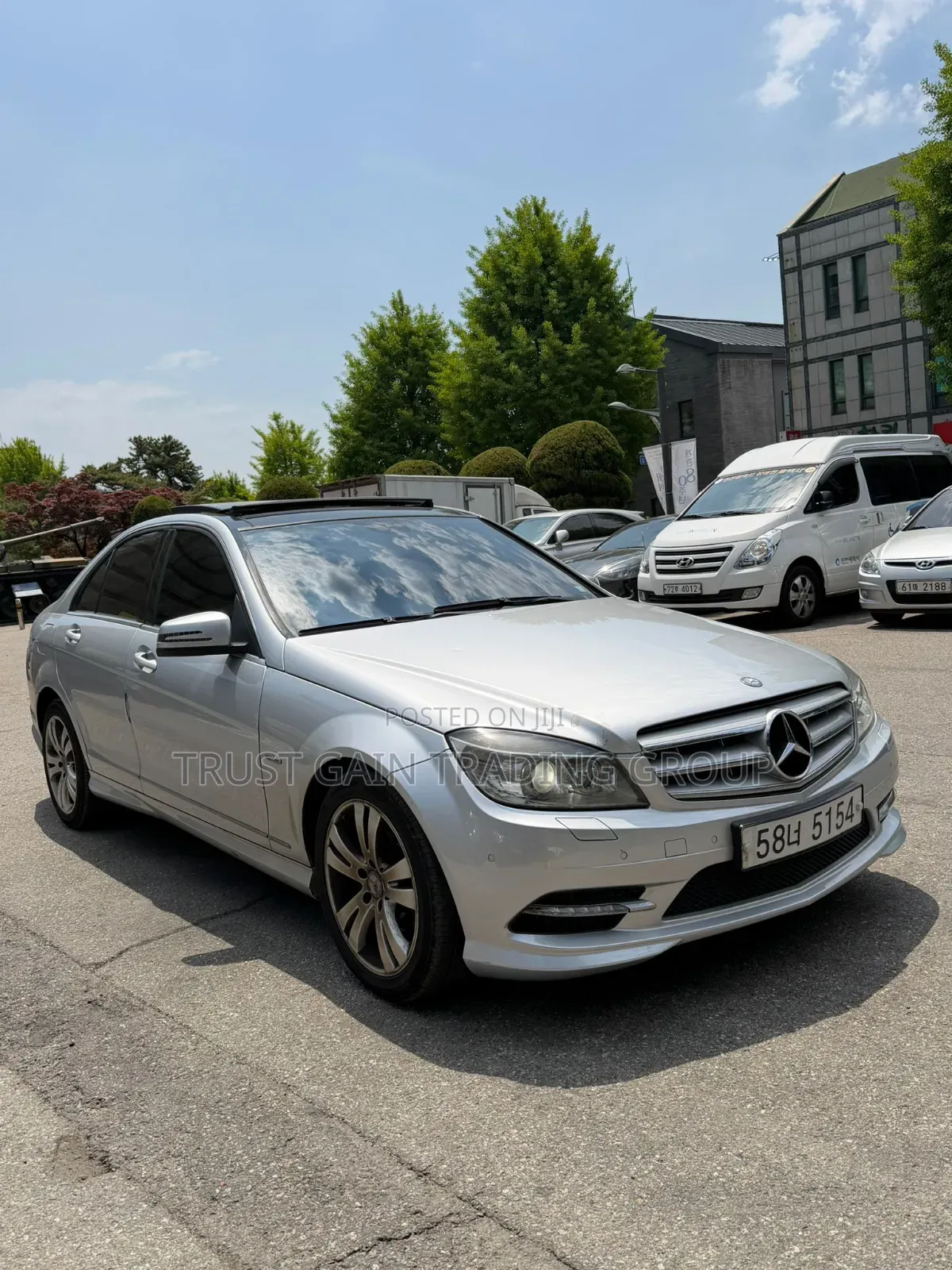 Mercedes-Benz C200 2011 Silver