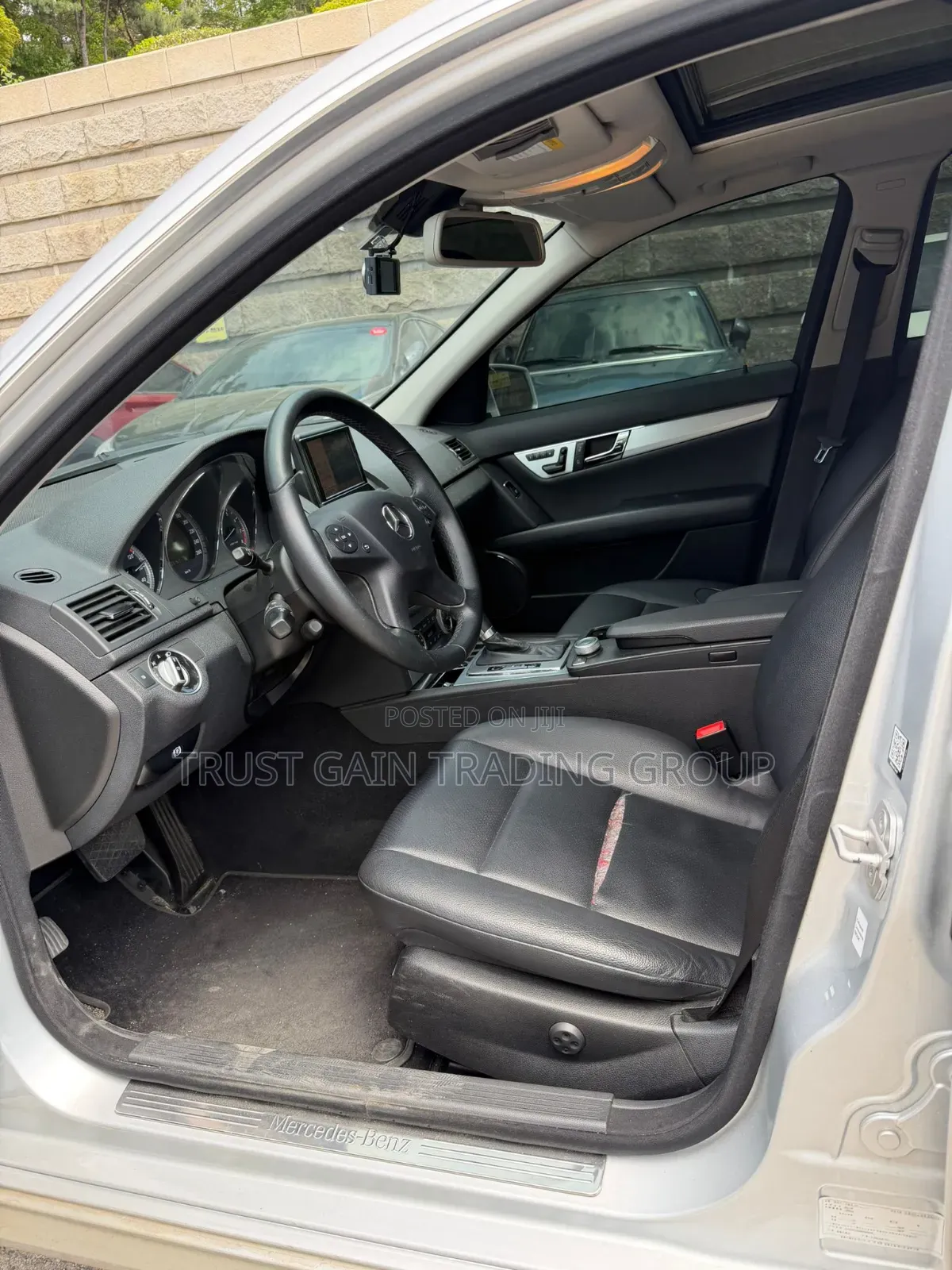 Mercedes-Benz C200 2011 Silver