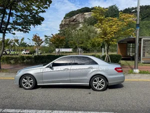 Mercedes-Benz E300 2010 Silver