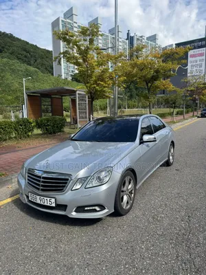 Mercedes-Benz E300 2010 Silver