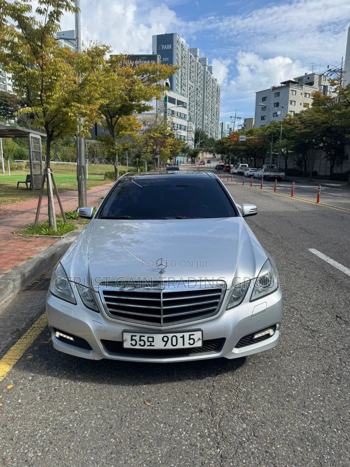 Mercedes-Benz E300 2010 Silver