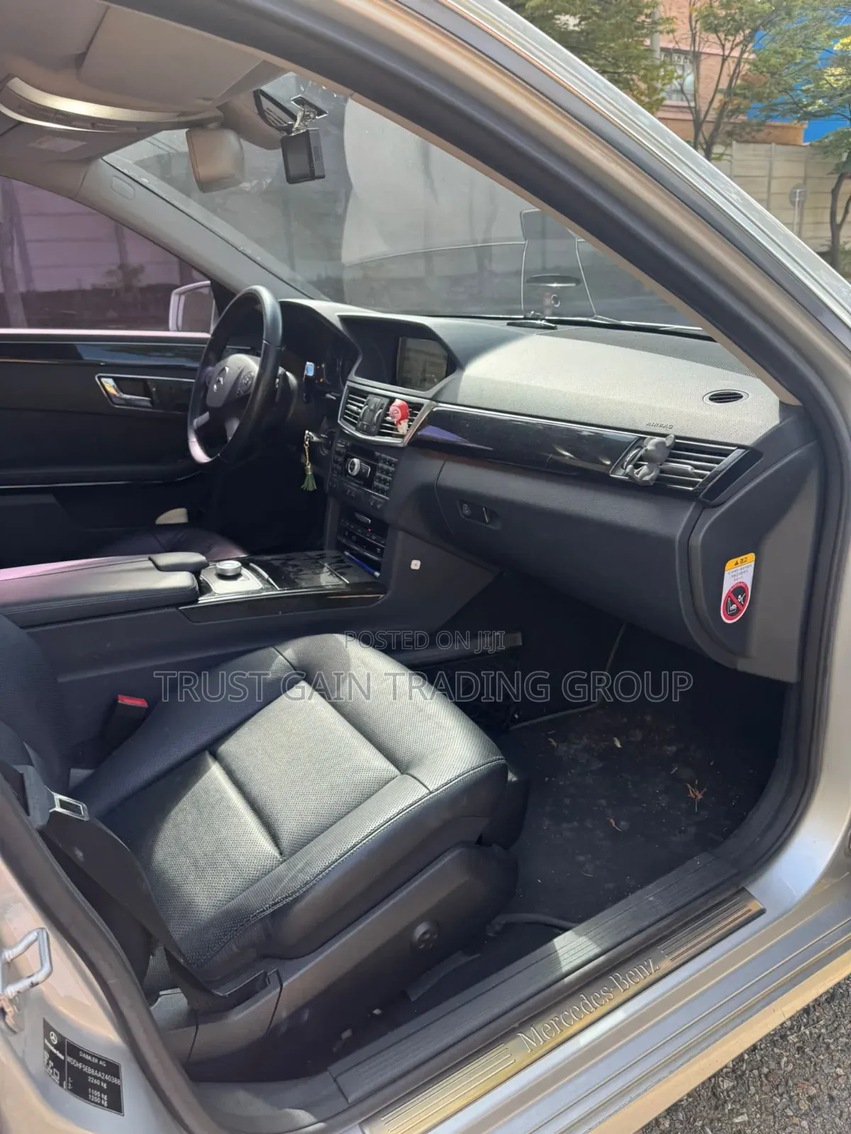 Mercedes-Benz E300 2010 Silver