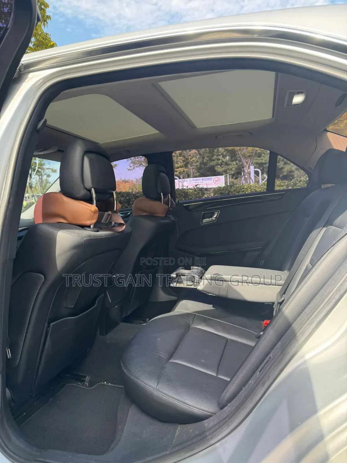 Mercedes-Benz E300 2010 Silver