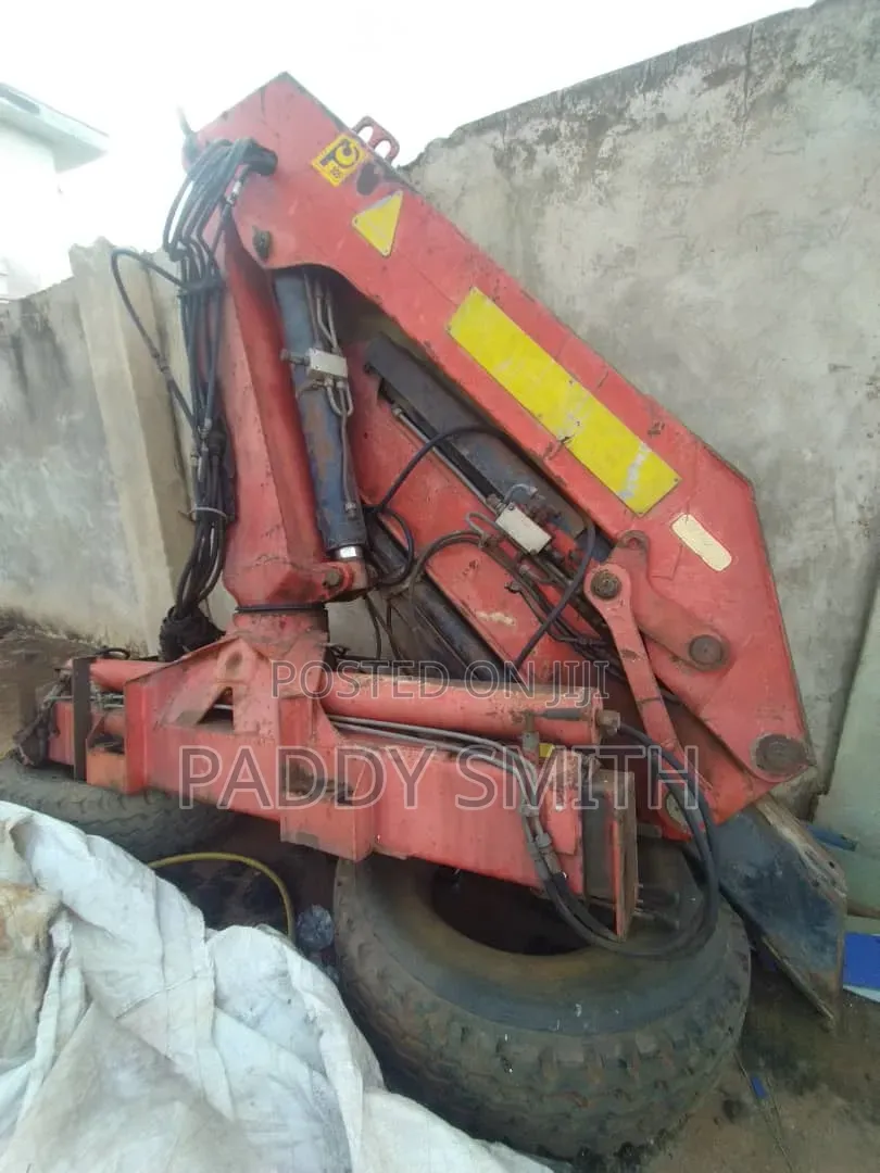 Vehicle Crane