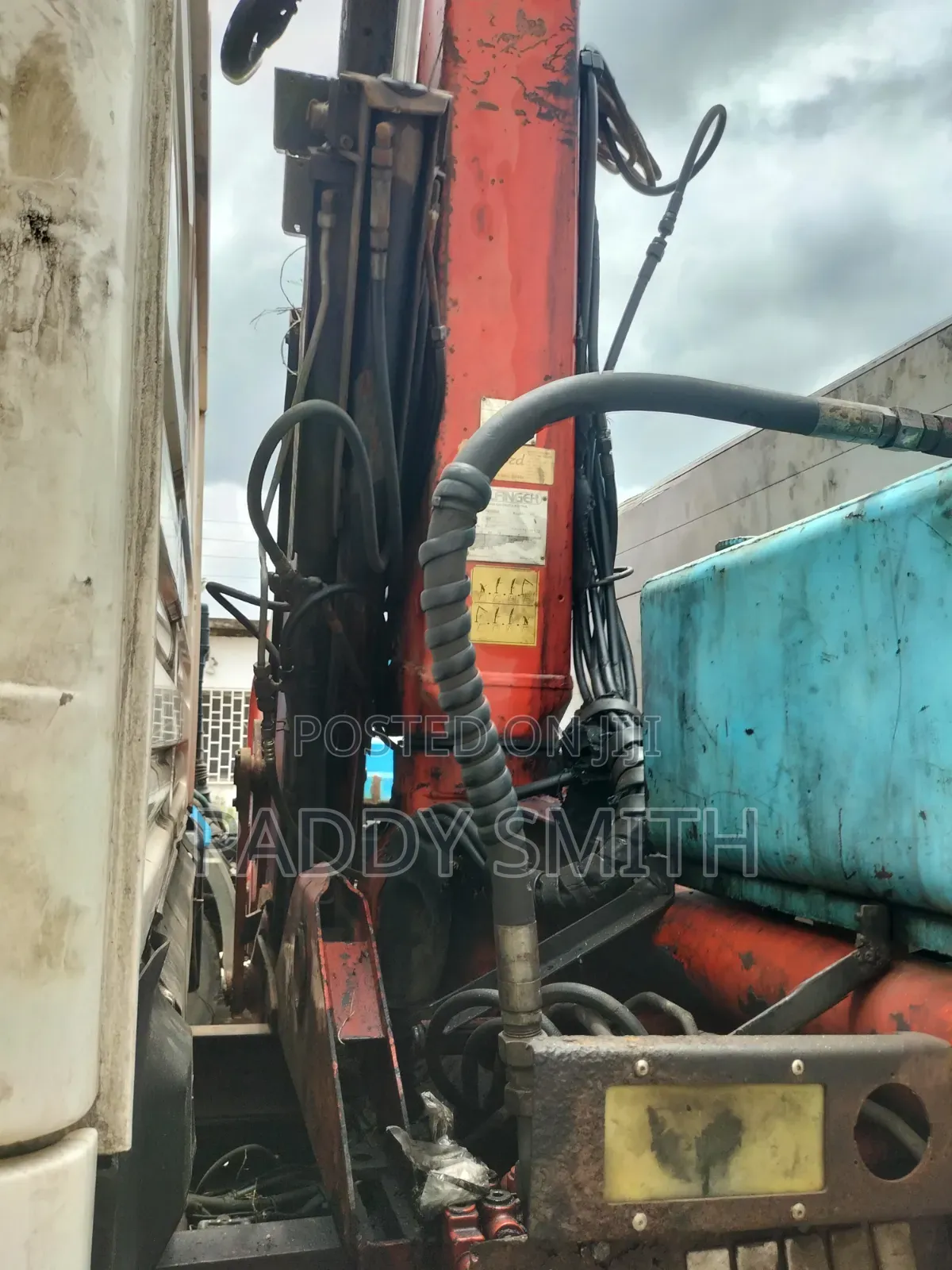 Vehicle Crane