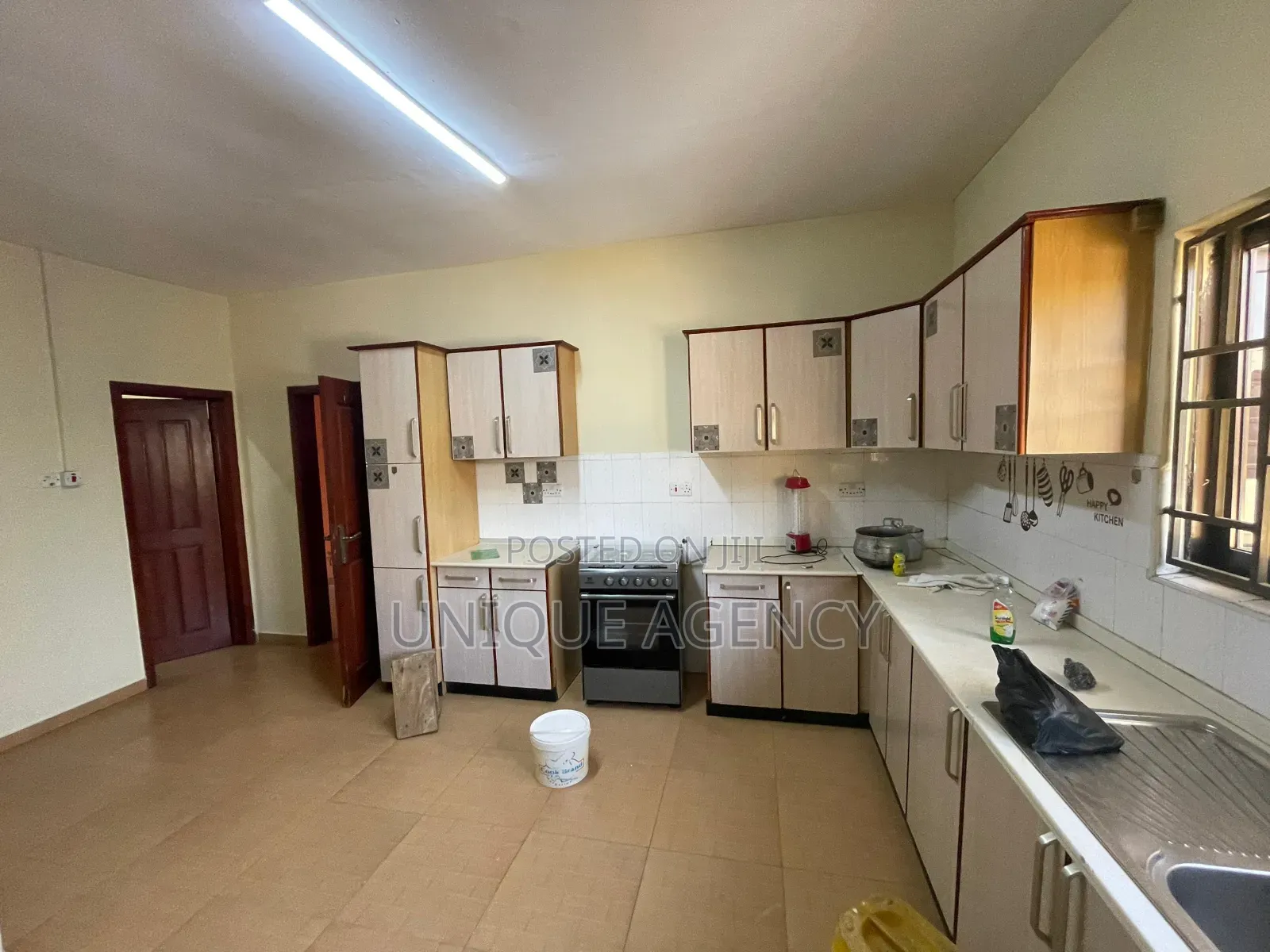 Furnished 3bdrm Bungalow in Community 25 for rent