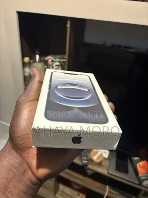 New Apple iPhone 16e 128 GB Black