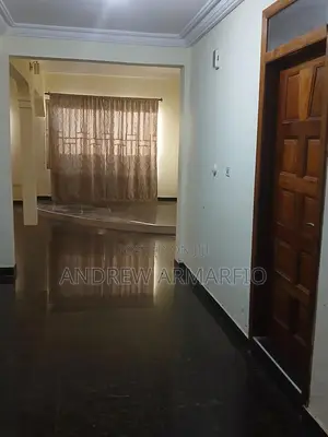 5bdrm House in Sakumono for sale
