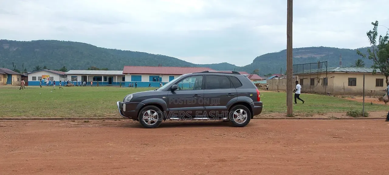 Hyundai Tucson 2005 Gray