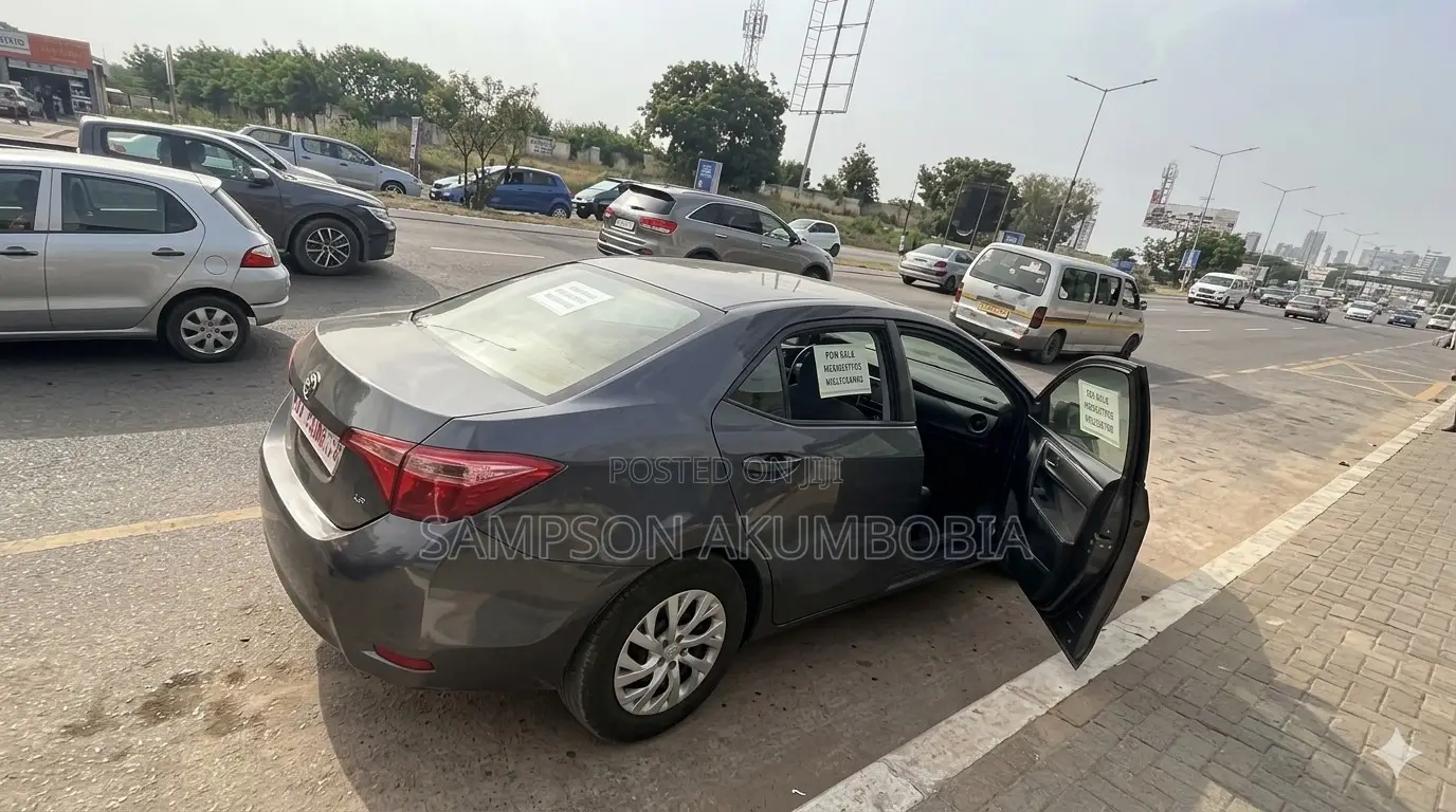 Toyota Corolla 2018 Black