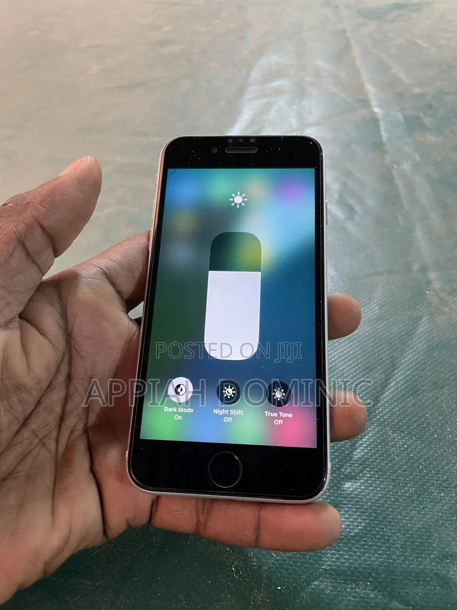 Apple iPhone SE 128 GB Black