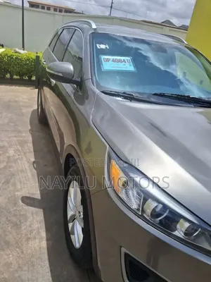 Kia Sorento 4dr SUV 2016 Brown