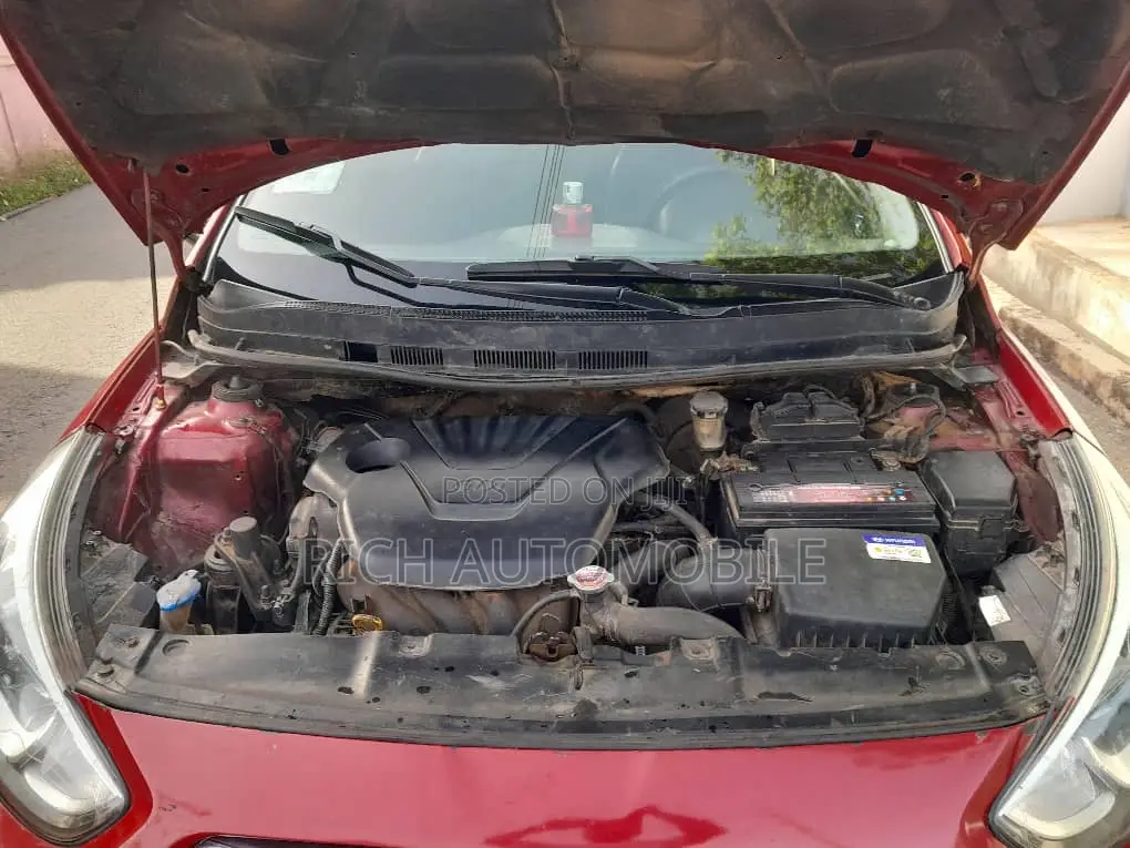 Hyundai Accent GLS 2013 Red