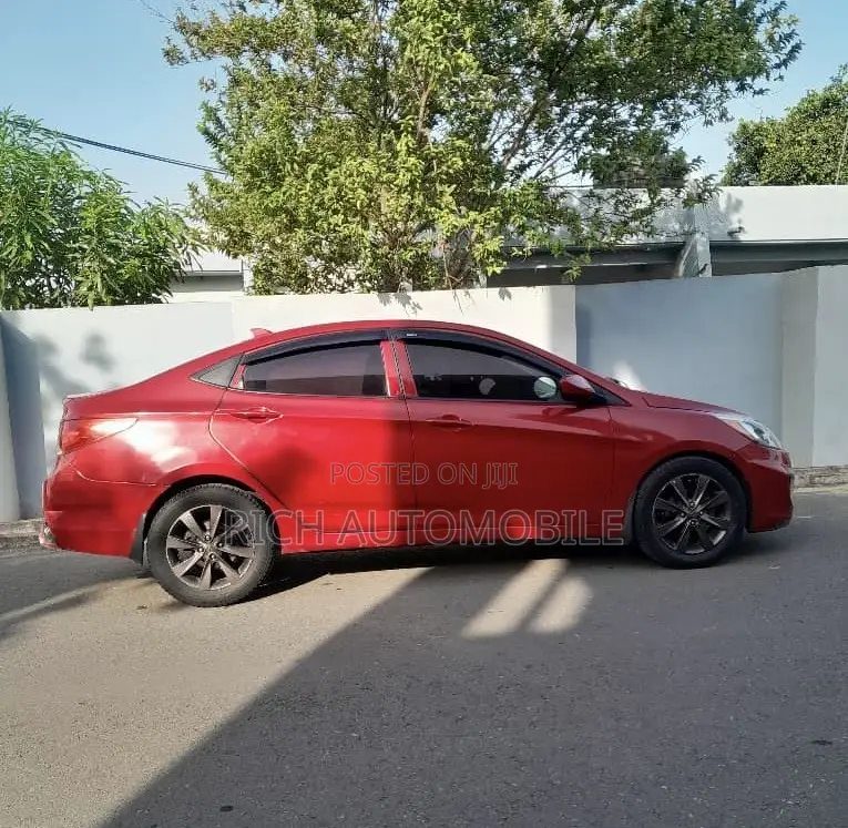 Hyundai Accent GLS 2013 Red